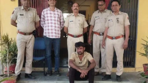 दो जिंदा कारतुस व दो खाली कारतुस सहित एक आरोपी गिरफतार