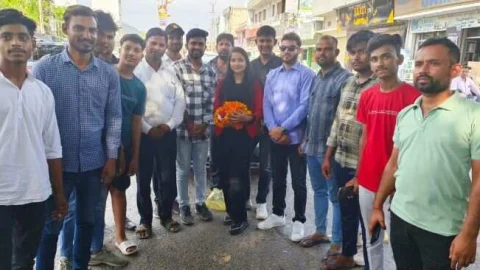 शेखावाटी की मशहूर गायिका मनीषा सैनी का किया स्वागत