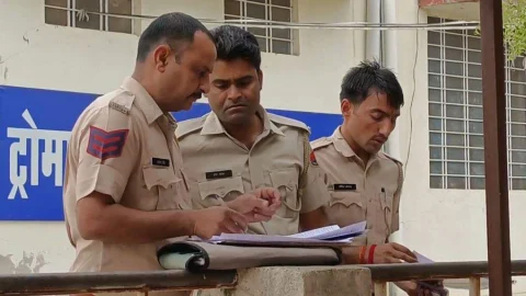 रोडवेज विभाग का कार्मिक झूला फंदे पर