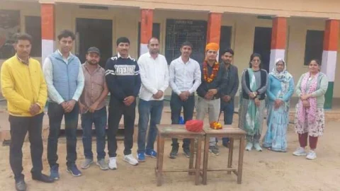 अस्सिटेंट प्रोफेसर के पद चयनित होने पर किया अभिनंदन