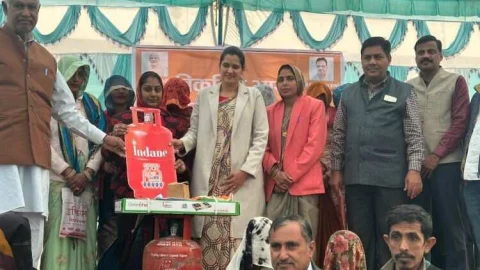 सरकार द्वारा चलायी जा रही योजनाओं का अधिक से अधिक लाभ उठाए – जिला प्रमुख हर्षिनी कुल्हरी