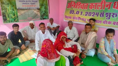 लालचौक पर 303 वें दिन भी नहर की मुहिम को लेकर धरना जारी