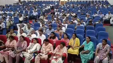 दो दिवसीय प्रांतीय अधिवेशन में जुटे प्रदेशभर से सैकड़ों शिक्षक