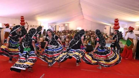 शेखावाटी विश्वविद्यालय के वार्षिकोत्सव ‘प्रत्युषा—2025’ में विद्यार्थियों ने दिखाई प्रतिभा