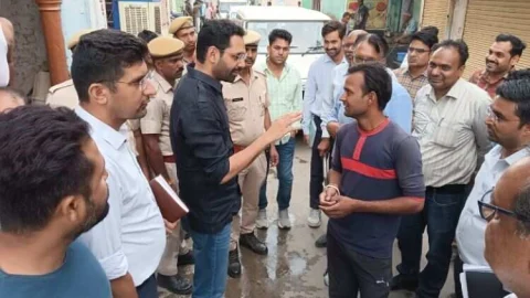 जिला कलेक्टर ने लोसल में किया रात्रि विश्राम