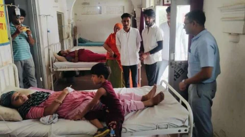 बुहाना एसडीएम ने देखी सिंघाना सीएचसी की व्यवस्थाएं, सुधार के दिए दिशा निर्देश