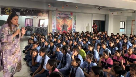 प्रिंस में बालिका स्वास्थ्य एवं जागरुकता पर सेमिनार का आयोजन