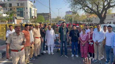 लगभग 10 हजार से अधिक युवाओं, अधिकारी, कार्मिकों,आमजन ने लिया ऐतिहासिक स्वीप वॉकाथान में भाग