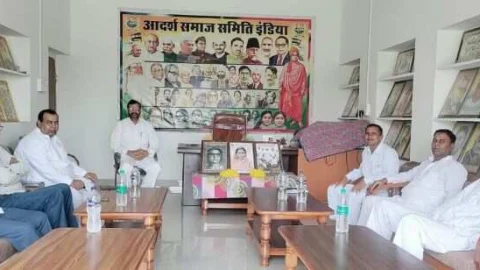 स्वतंत्रता सेनानी बेगम अनीस क़िदवई व मिथुबेन पेटिट की पुण्यतिथि मनाई