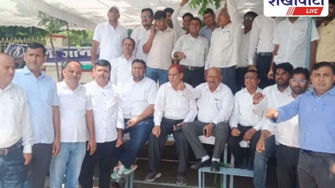 Jhunjhunu News: झुंझुनूं में वकीलों का अनिश्चितकालीन धरना, पुलिस पर कार्रवाई की मांग