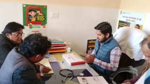 चिकित्सा संस्थानों का किया निरीक्षण