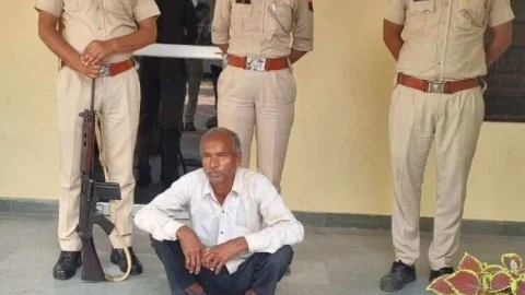 आपसी कहासुनी में गोली मारकर हत्या करने के मामले में आरोपी गिरफ्तार