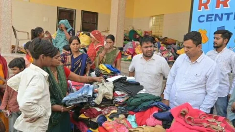 नगर परिषद ने जरूरतमंदो को वितरित किया सामान