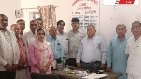 ग्रामीण किसान छात्रावास कार्यकारिणी की हुई बैठक