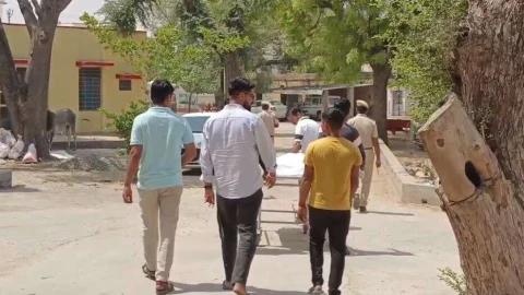 करंट की चपेट में आने से युवक गंभीर रूप से घायल