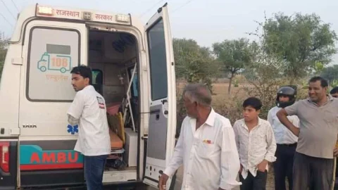 बाइक सवार 18 वर्षीय युवक टैक्टर की टक्कर से घायल