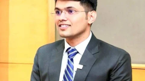 कूदन के मनोज ने किया गांव और जिले का नाम रोशन