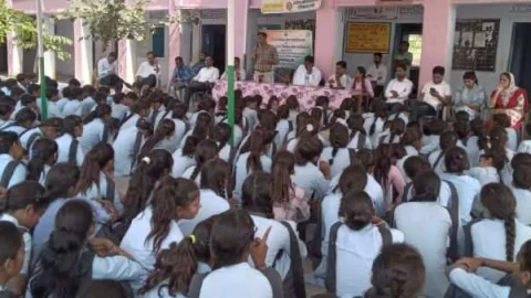 बागोरा गांव में बाल विवाह निषेध जागरुकता कार्यक्रम