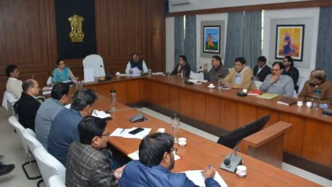 अवैध जल कनेक्शनो पर कार्यवाही करने के दिए निर्देश