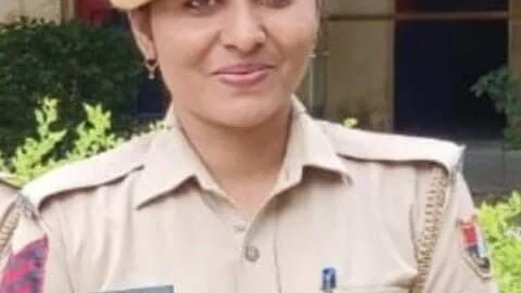 मदीना मनियार बनी सीकर जिले की प्रथम मुस्लिम महिला सब इंस्पेक्टर