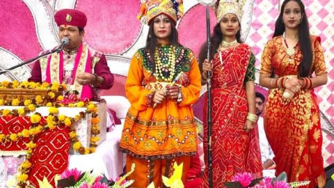 देवी भागवत कथा के तीसरे दिन कथा वाचक कृष्णानंद महाराज ने बताई कथा की महिमा