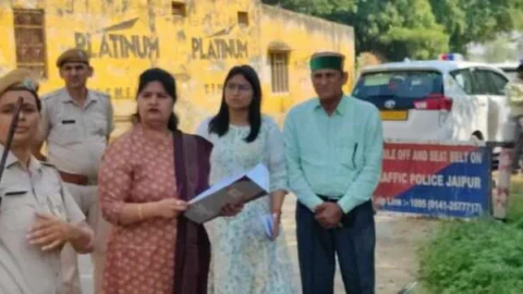 सामान्य ऑब्जर्वर ने हरियाणा सीमा पर लगाए गए पुलिस नाकों का किया औचक निरीक्षण