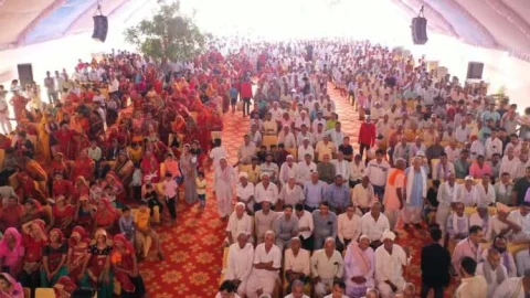 महरिया द्वारा आयोजित धार्मिक कार्यक्रम में उमड़ा जनसैलाब, भजनों की बही रसगंगा