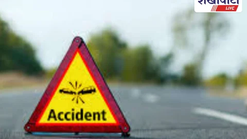 Sikar News: खड़ी ट्रॉली से टकराई बाइक, तीन की मौत