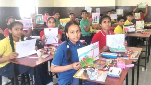 न्यू राजस्थान पब्लिक स्कूल में ड्राइंग व पेंटिंग प्रतियोगिता में विद्यार्थियों ने उत्साह दिखाया