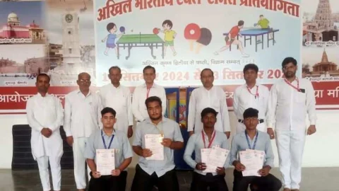 राजस्थान का प्रतिनिधित्व करते हुए एक स्वर्ण,दो रजत व दो कांस्य पदक जीते