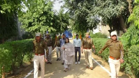 कारागृह की सुरक्षा व्यवस्था का रखें पूरा ध्यान – संभागीय आयुक्त