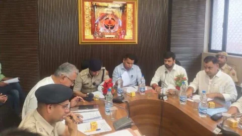 श्रद्धालुओं को नहीं हो परेशानी, सालासर मेले का हो बेहतरीन प्रबंधन – जिला कलक्टर