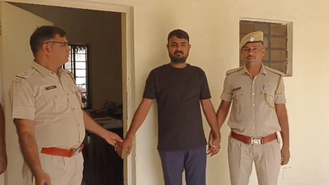 मारपीट के प्रकरण में पुलिस ने किया एक बदमाश को गिरफ्तार