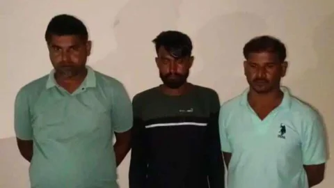 पुलिस ने तीन जुआरियों को किया गिरफ्तार