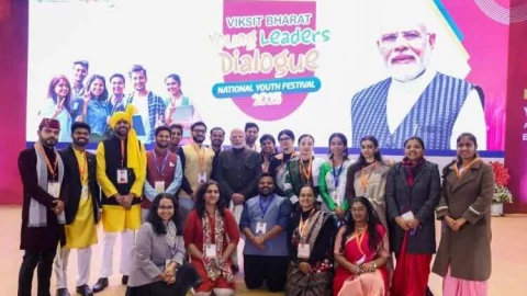 चूरू की विशाखा और पायल बनी विकसित भारत यंग लीडर्स डायलॉग का हिस्सा