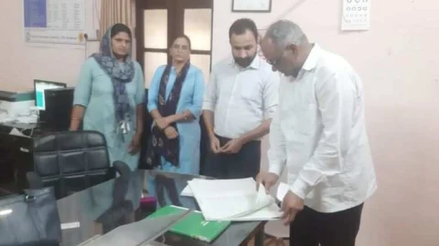 आरसीएचओ का निरीक्षण : नुआं में नर्सिंग स्टाफ तीन दिन से मिला अनुपस्थित