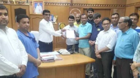 राइट टु हेल्थ बिल के विरोध में मुख्यमंत्री के नाम दिया ज्ञापन