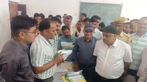 मुख्य निर्वाचन अधिकारी प्रवीण गुप्ता ने टीम चूरू के कार्य को सराहा