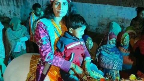 भापर गाँव में लाडो को घोड़ी पर बैठाकर बिंदोरी निकाली