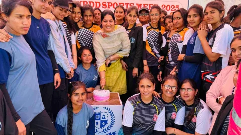 ढूकिया नर्सिंग कॉलेज विश्व महिला दिवस मनाया