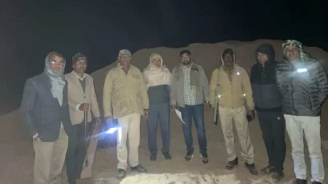 अवैध खनन में लिप्त 7 ट्रक- ट्रॉलियां जब्त