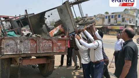 Sikar News – अतिक्रमण हटाओ अभियान: पिपराली सर्किल से कार्रवाई