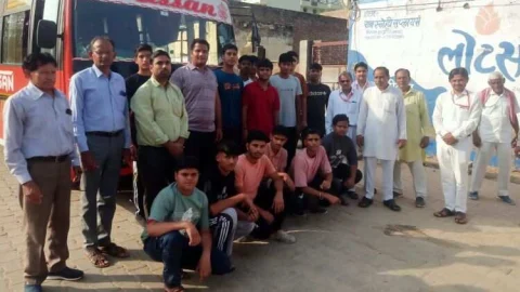 भारती क्षेत्रीय कुश्ती खेल कूद प्रतियोगिता के लिए टीम रवाना