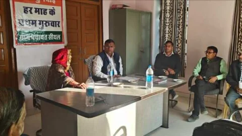जिला कलेक्टर ने रामावतार मीणा ने लिया ग्राम पंचायत स्तरीय जनसुनवाई में हिस्सा