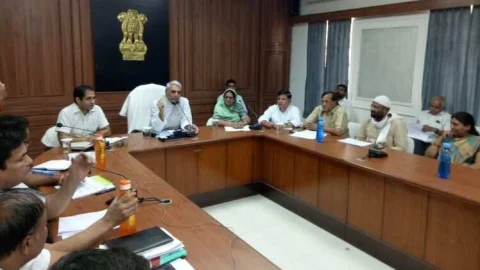 कार्ययोजना बनाकर लगातार बीस सूत्री कार्यक्रम की मॉनिटरिंग करें – बीसूका उपाध्यक्ष डॉ. चंद्रभान