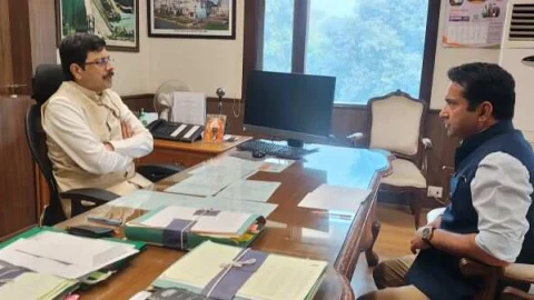 सांसद राहुल कस्वां की केन्द्रीय ऊर्जा मंत्रालय के सचिव से मुलाकात