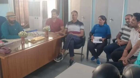 ग्रामीण व शहरी खेलो को लेकर जिला खेल अधिकारी ने ली बैठक