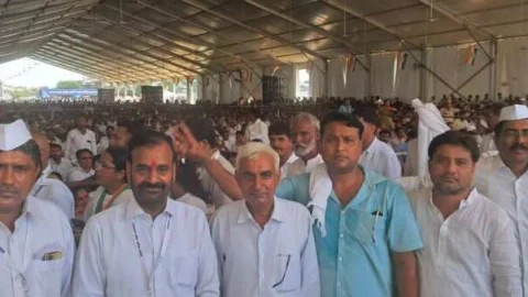 झुंझुनूं से सैकड़ो कार्यकर्ता पहुंचे कांग्रेस के राष्ट्रीय अध्यक्ष खड़गे व राहुल गांधी की सभा में