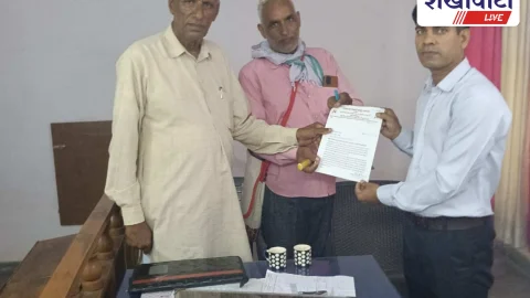 छात्रवृत्ति आवेदन की अंतिम तिथि बढ़ाने को लेकर मुख्यमंत्री के नाम ज्ञापन