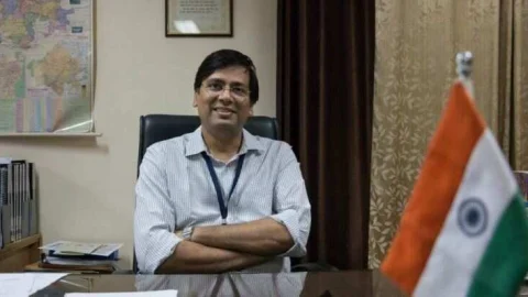 जिला प्रभारी सचिव डॉ० समित शर्मा कल लेगे झुंझुनू में बैठक